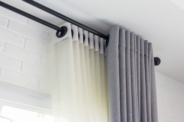 Curtain Fitters Tooting, SW17